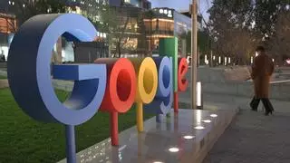 Bruselas investiga a Google por discriminar contenidos de medios en los resultados de búsqueda
