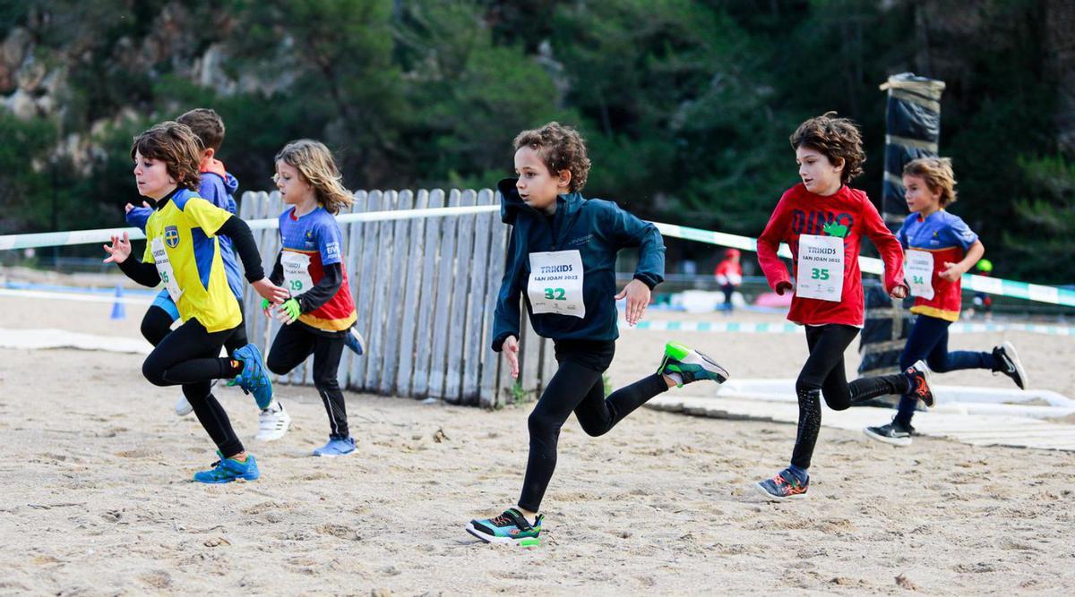 Sant Miquel cierra con éxito el circuito Trikids con medio millar de ‘finishers’