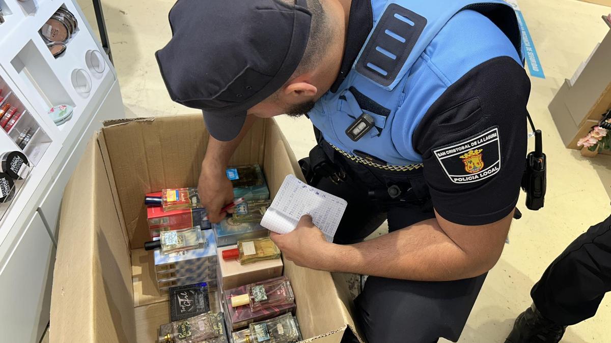 La Policía Local incauta 900 productos con posibles sustancias ilegales en La Laguna