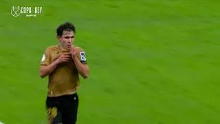 Alaba firma su sentencia en el Real Madrid