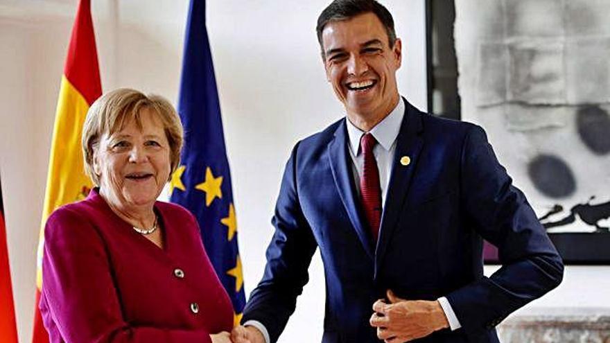 Merkel i Pedro Sánchez van mantenir una reunió abans de l&#039;inici de la cimera.