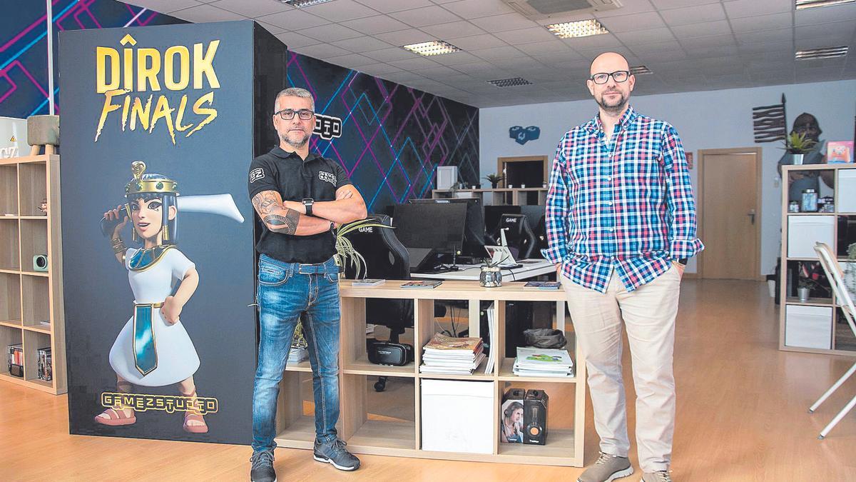 Jordi Mesa e Iván José Gómez, fundadores de GameZ Studio.