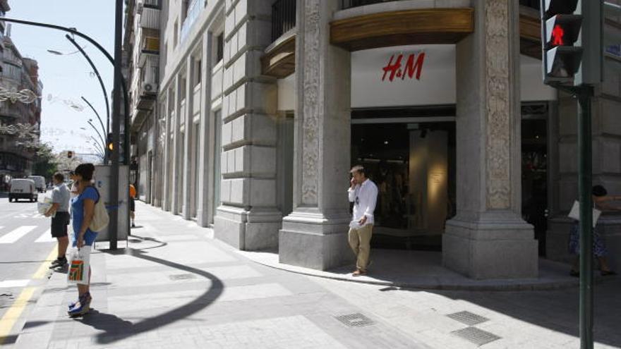 H&M celebra su apertura en la Gran Vía de Murcia - La Opinión de Murcia