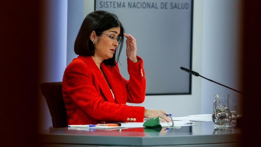 La ministra de Sanidad, Carolina Darias, durante una rueda de prensa tras la reunión del Consejo Interterritorial del Sistema Nacional de Salud, a 14 de abril de 2021, en Madrid (España).