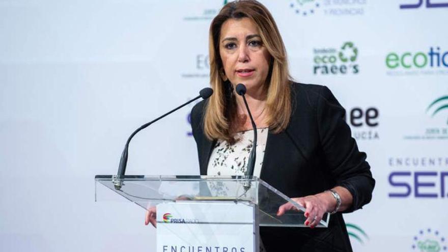 Susana Díaz muestra al presidente del Gobierno su total «apoyo y lealtad»