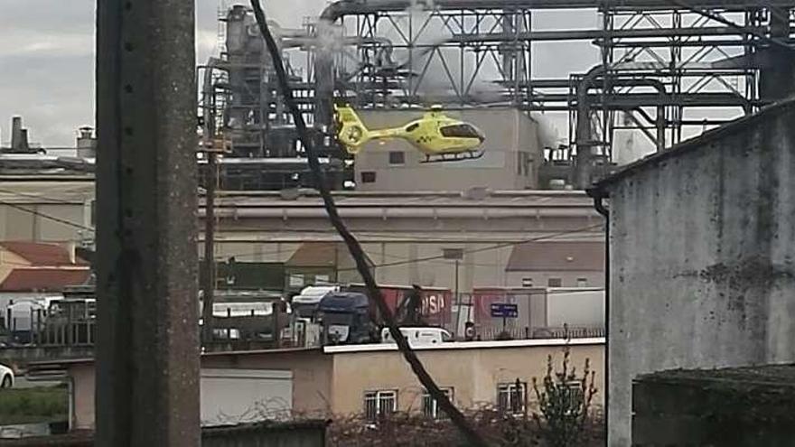 Ocho heridos en un accidente laboral en la factoría Finsa de Padrón