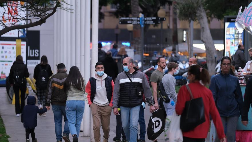 Estas son las restricciones de la pandemia que terminan en Canarias y así queda el uso de la mascarilla