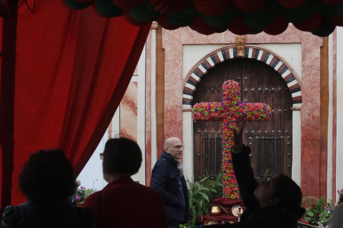 Fotogalería / El Huerto, Cañero y Los Emires ganan el concurso de Cruces