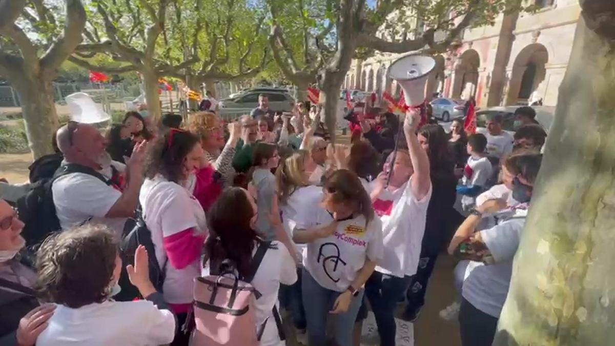 Alegria de Academia Cultura ante el Parlament