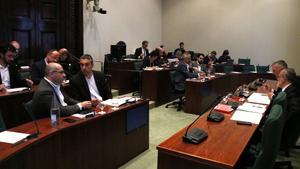 La comisión de investigación sobre el ’caso Vidal’, este martes, en el Parlament.