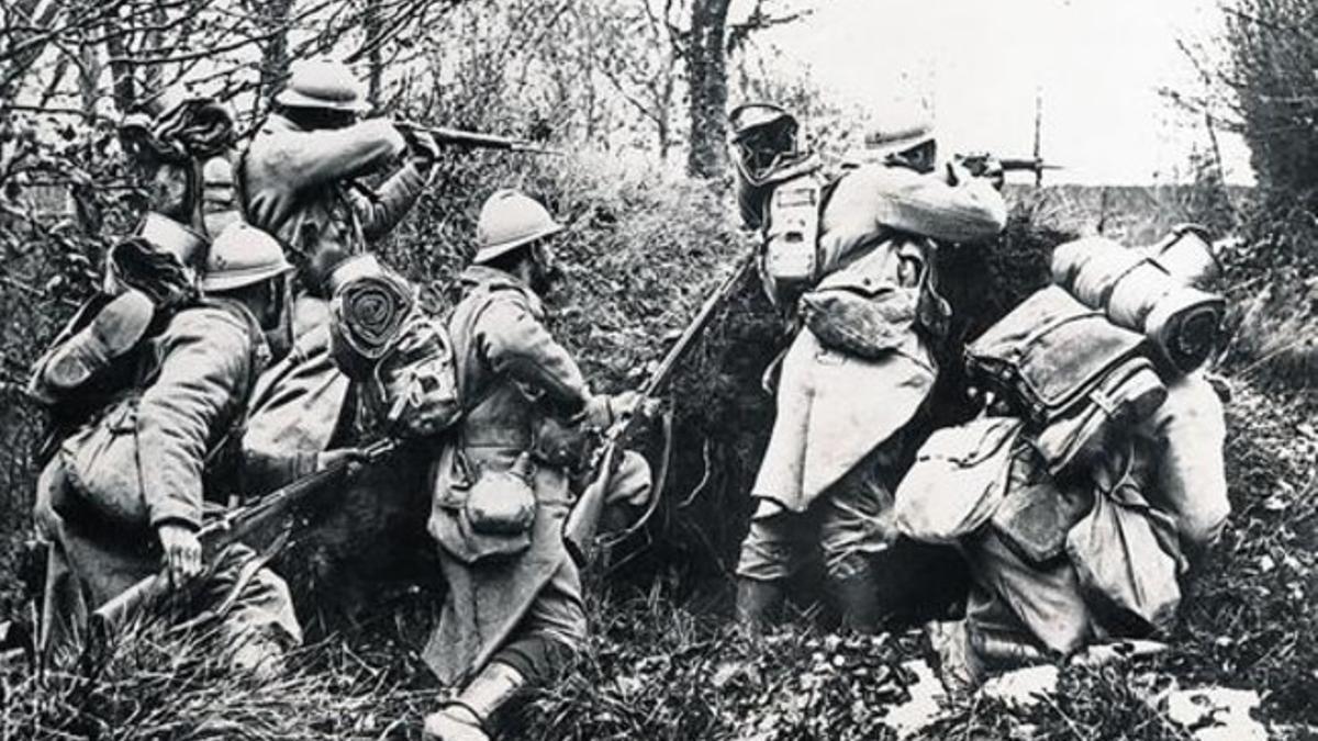 Combatientes franceses en los campos de batalla, durante la primera guerra mundial.