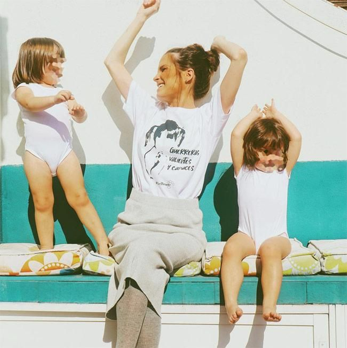 La 'youtuber' Verdeliss diseña una camiseta feminista y se agota en horas