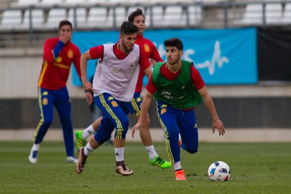 Entrenamiento de la Selección Sub-21 en Murcia