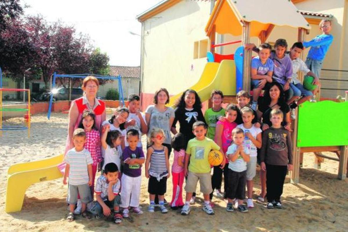 La escuela de Venialbo rompe la tendencia en el medio rural y suma ocho niños más