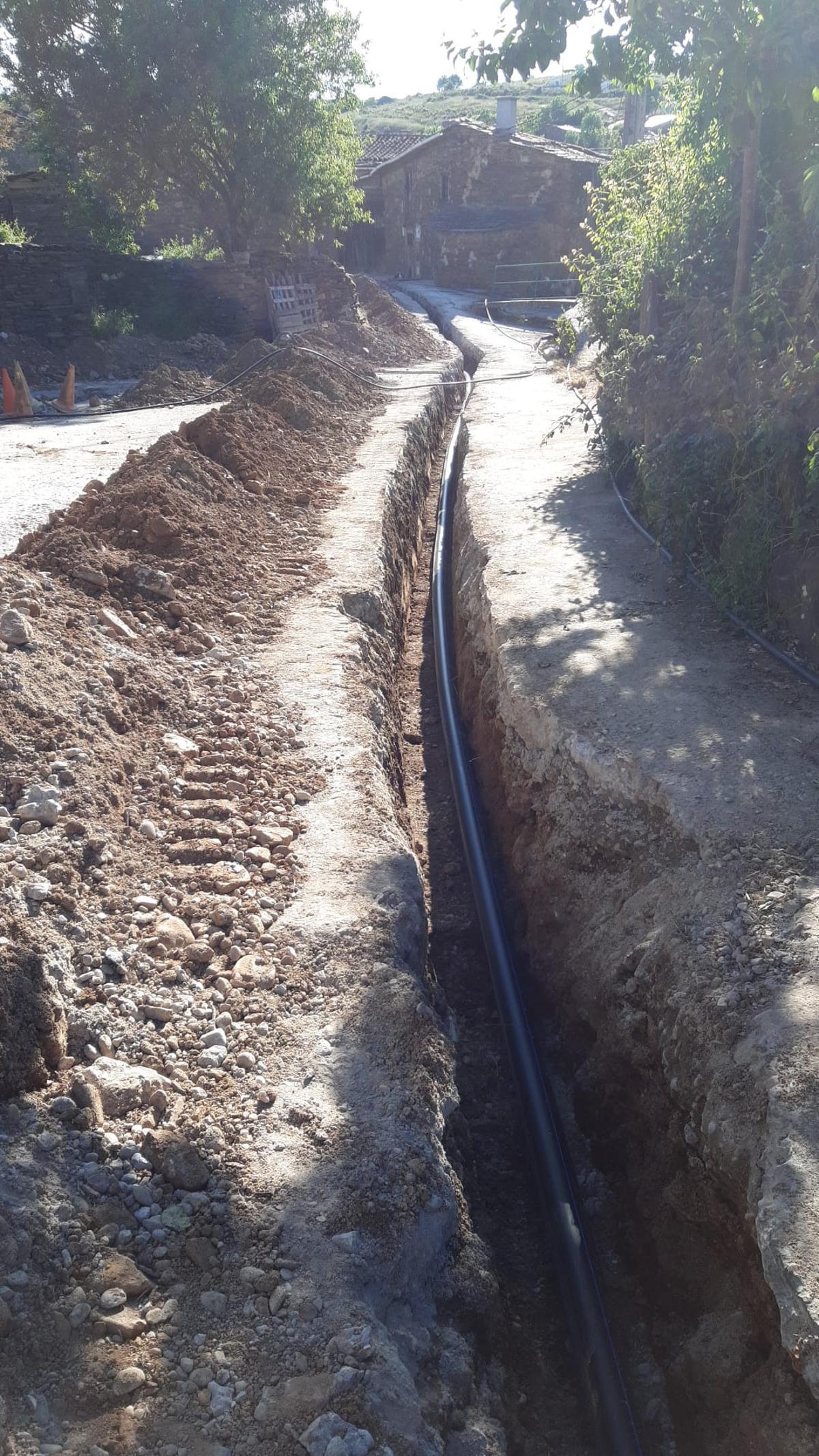 Obras de mejora de abastecimiento en Valer de Aliste