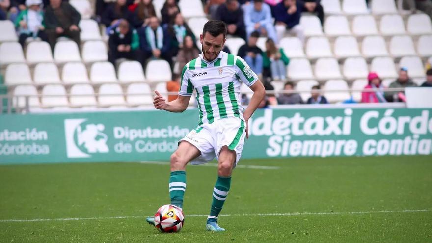 Adrián Lapeña, liderazgo y experiencia para la final ante el Barça Atlétic