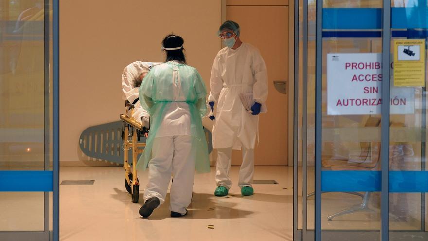 Los ingresos por gripe baten récords y aún falta el pico: el Sergas notifica 73 fallecidos