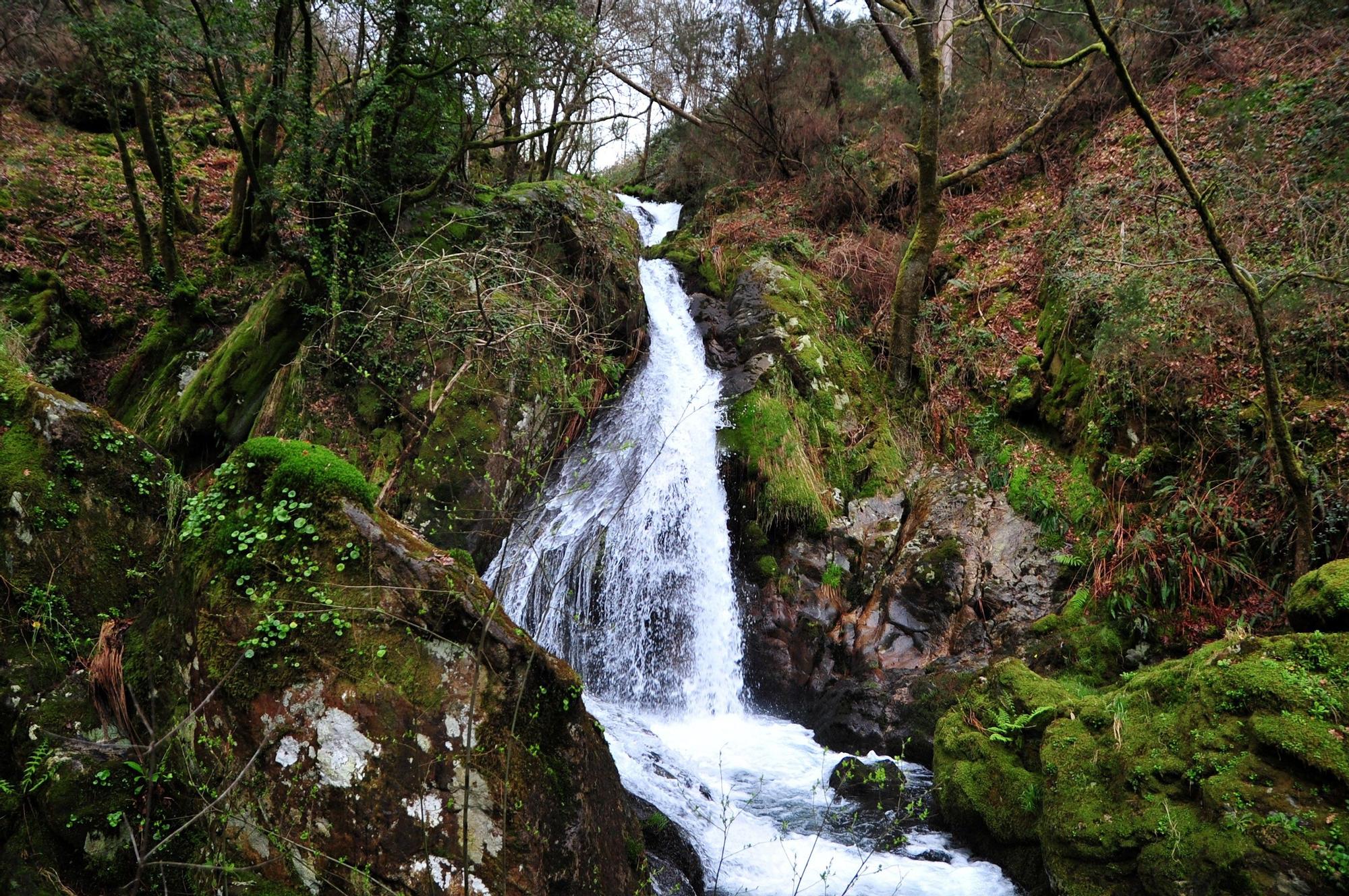 Las 'fervenzas", donde el agua es arte