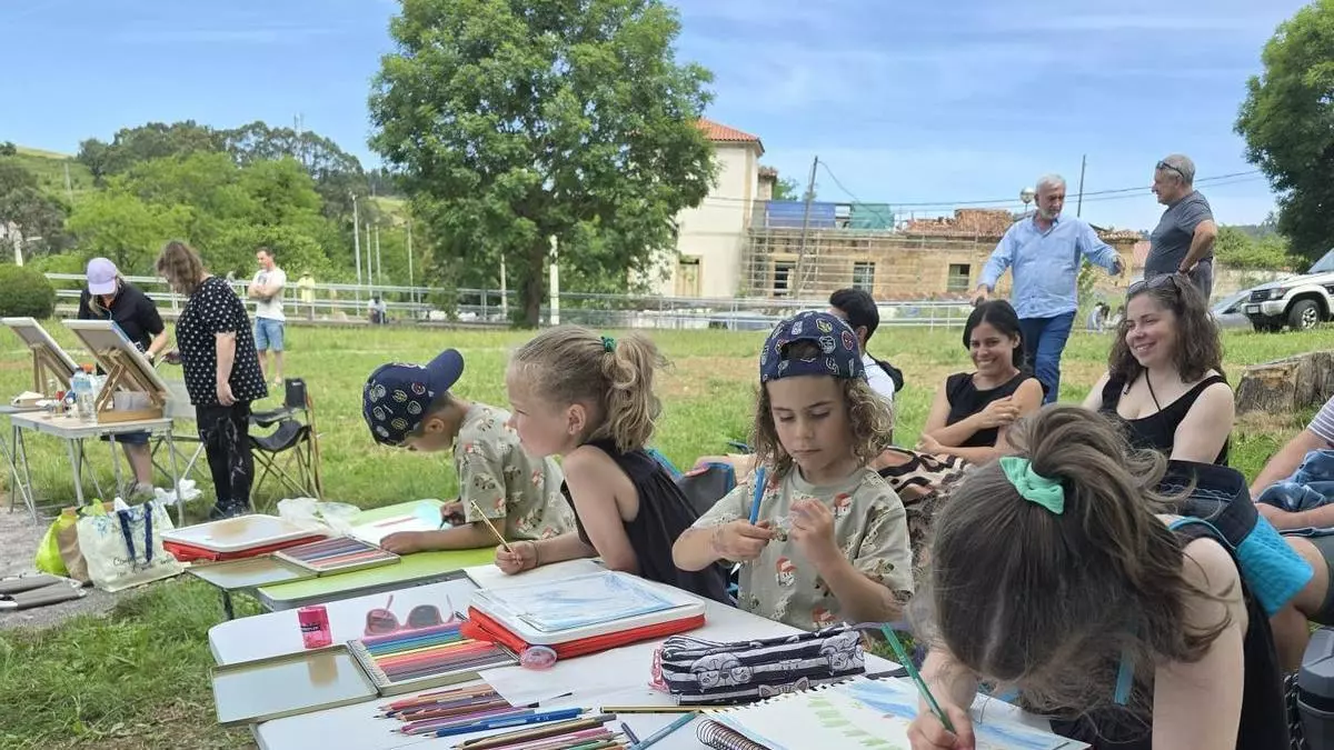 El Certamen de Pintura de Corvera de Asturias celebra su 20 aniversario con récord de participación y gran nivel artístico