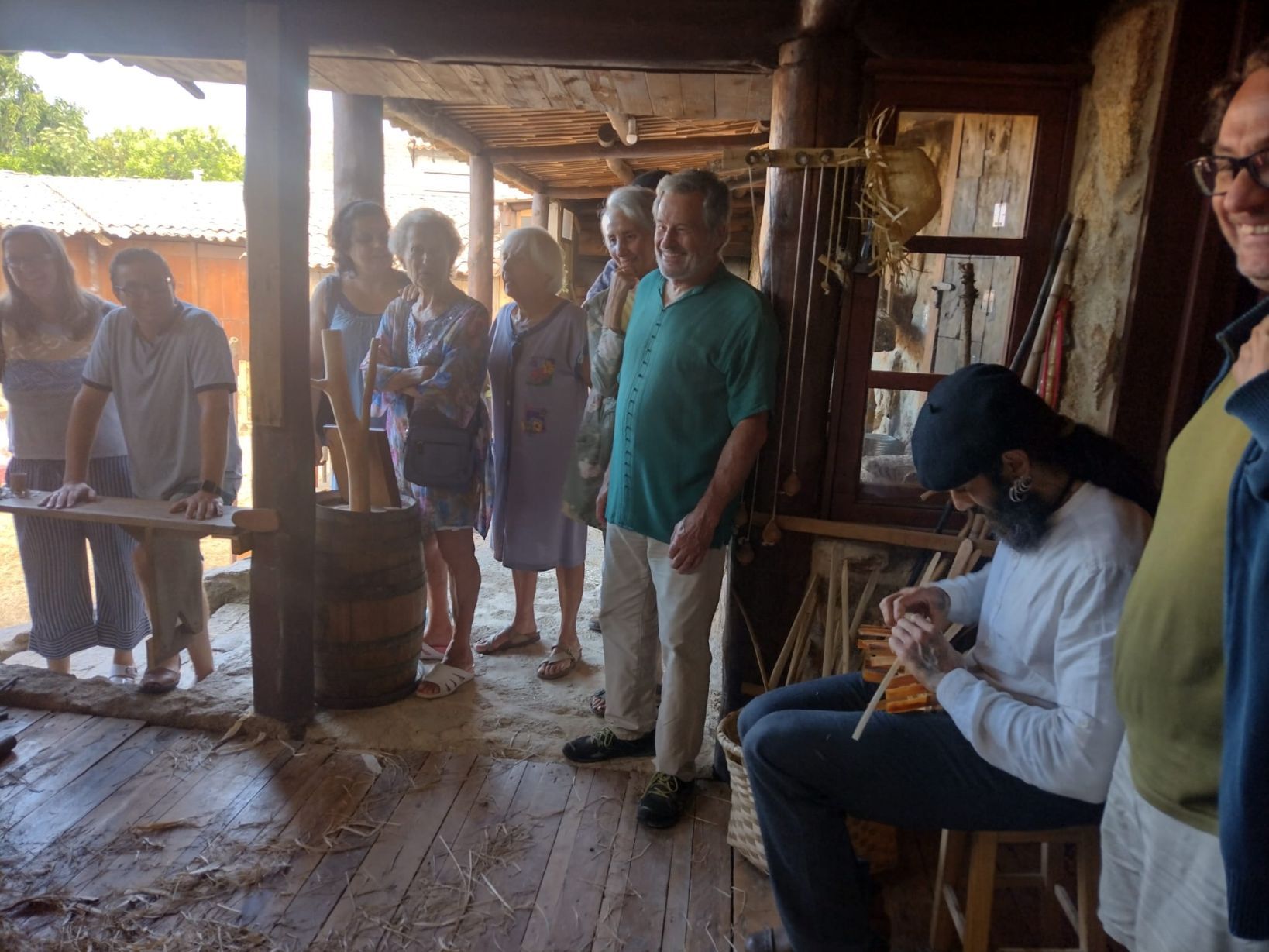 Un momento de la "Festa da Malla" celebrada en la casa museo O Quinteiro de Temperán, en San Vicente de O Grove.