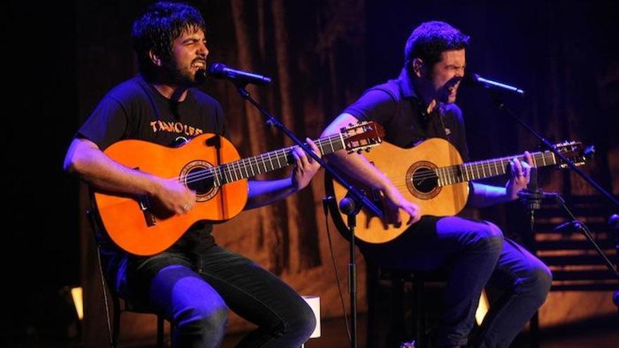 La nueva gira de conciertos de los hermanos Muñoz, Estopa, empieza esta noche en el Martín Carpena.