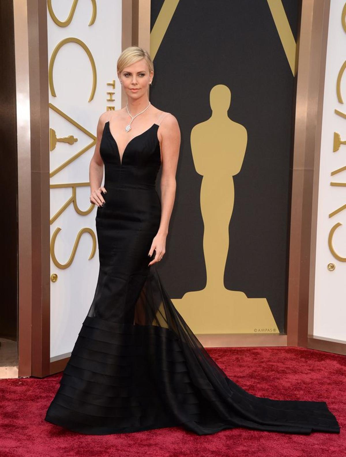 Charlize Theron en la red carpet