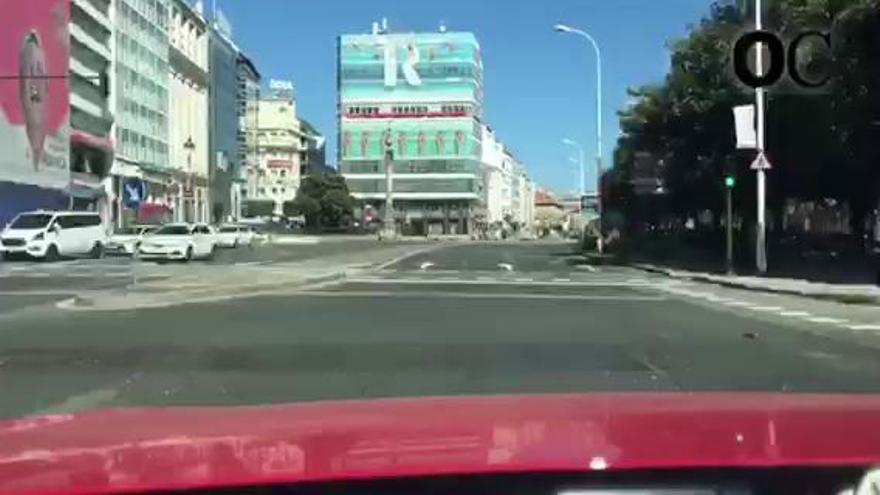 Un paseo por las calles desiertas de A Coruña