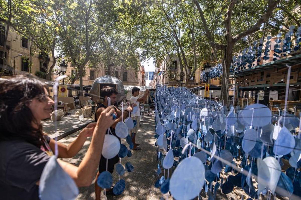Plaza Rovira i Trias,que celebra 20 años de participación con 'Batiscaforoviruskas',fusionándose con el disco de Antonia Font. Plaza Rovira i Trias,que celebra 20 años de participación con 'Batiscaforoviruskas',fusionándose con el disco de Antonia Font.