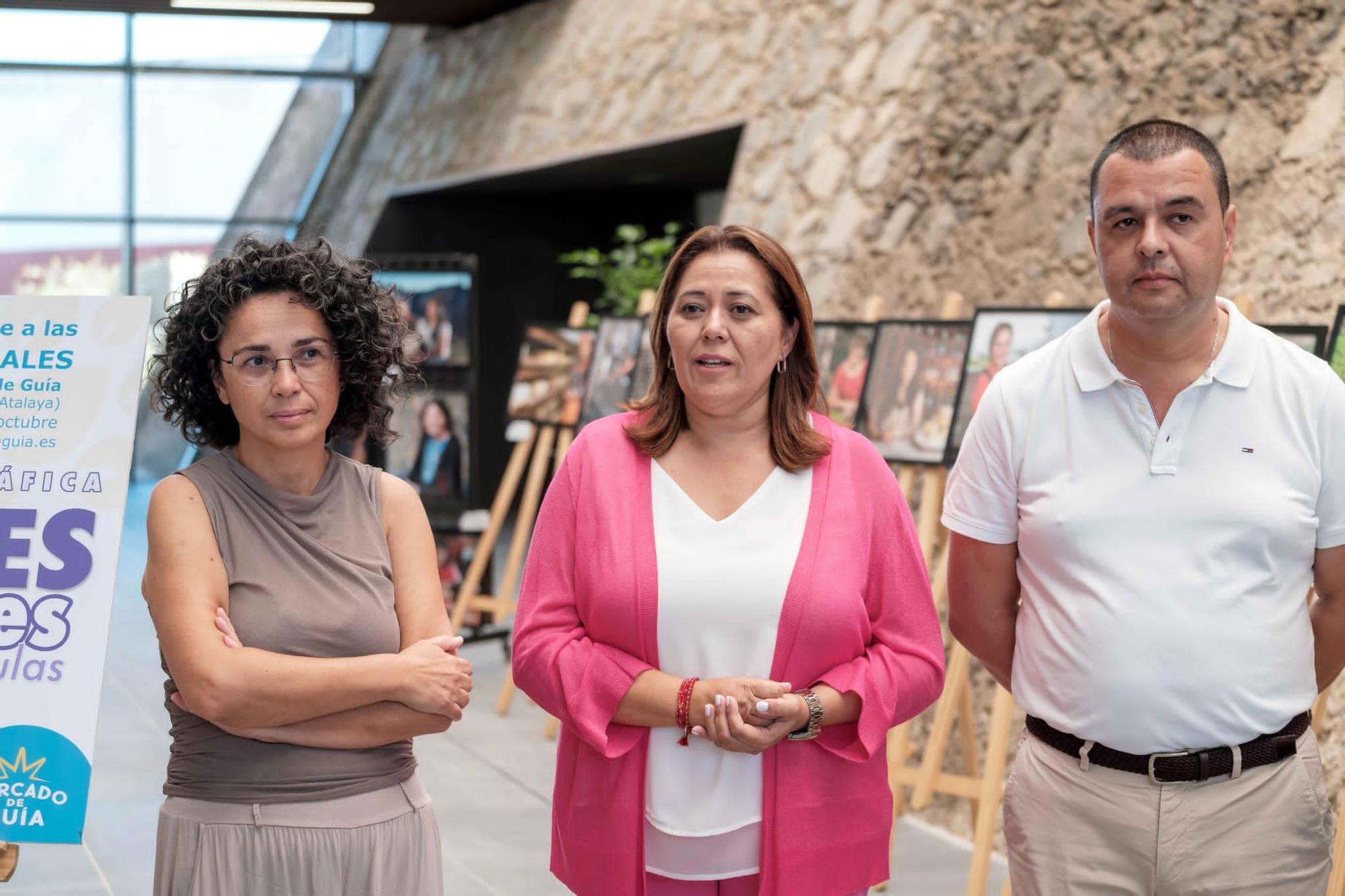 Exposición 'Mujeres Rurales con mayúsculas' en el Mercado Agrícola de Guía