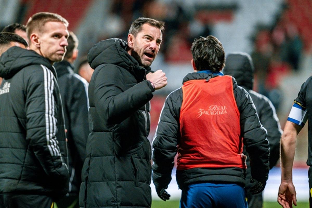 Sellés cierra el puño durante el partido en León.