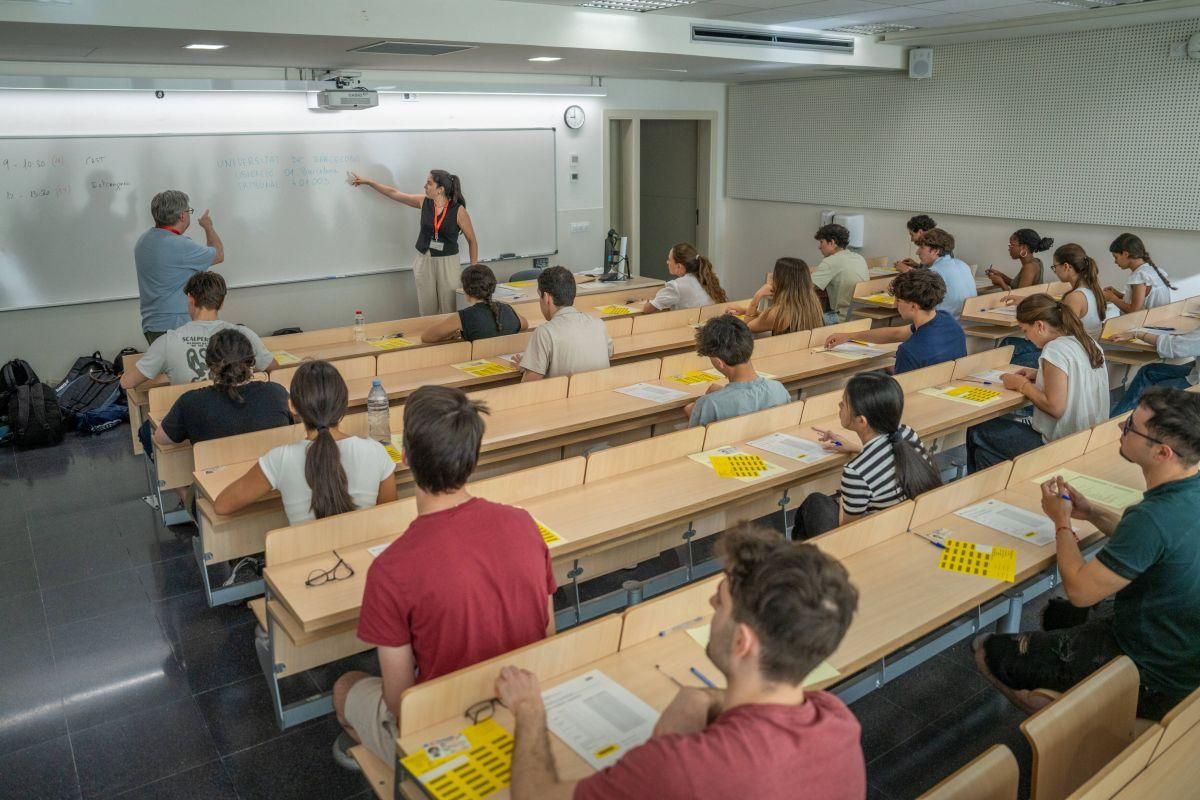 Primer exámen de las PAU en la Facultat de Dret de la UB