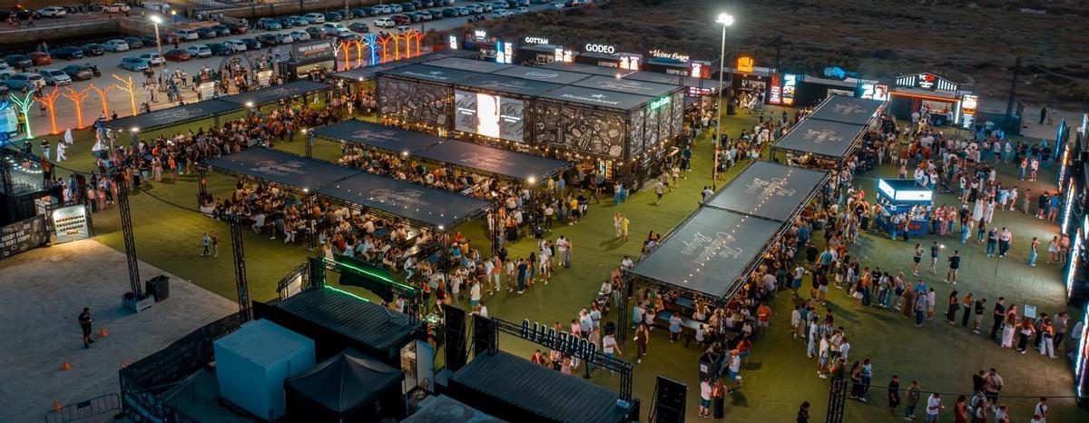 Numerosos visitantes se dan cita en el The Champion Burger nacional.