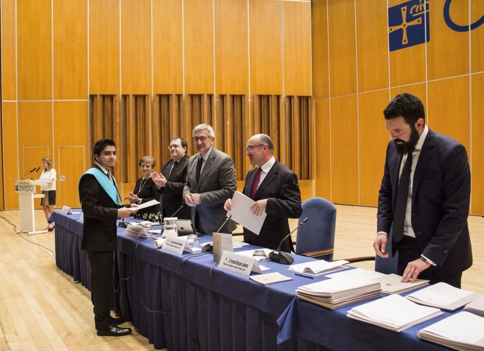 Graduación de la Facutad de Filosofía y Letras en el Auditorio