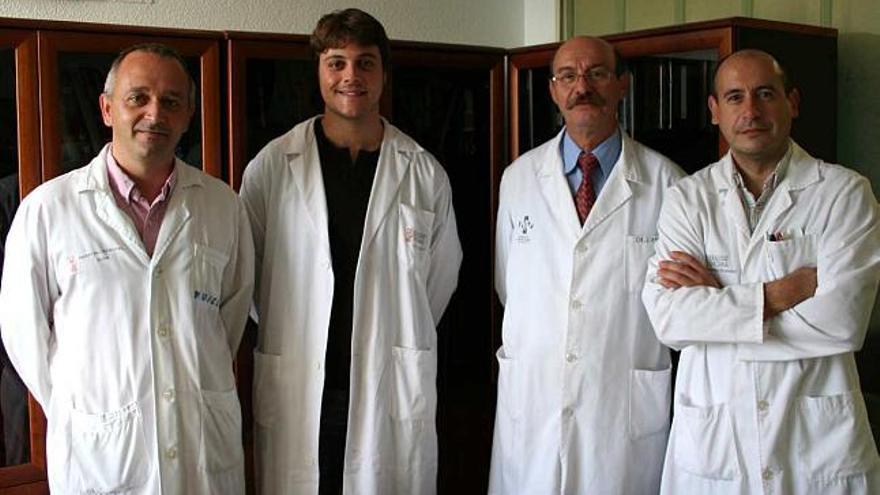 Los traumatólogos del Hospital de Elda premiados, de izquierda a derecha, Javier Sanz, Plazaola, Lizaur y Cebrián