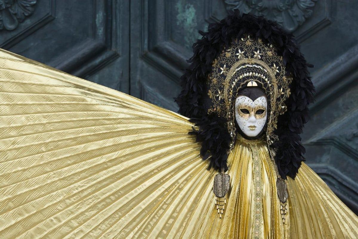 Uno de los trajes del Carnaval de Venecia