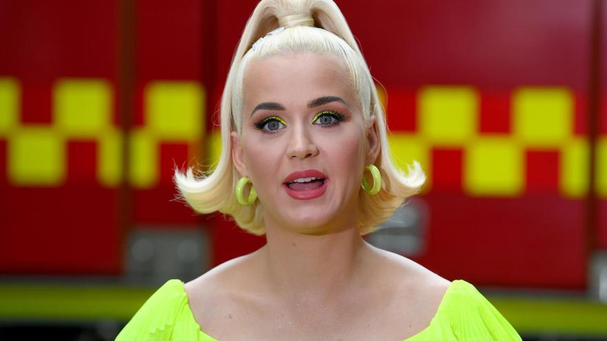 Katy Perry hace suyo uno de los clásicos de The Beatles