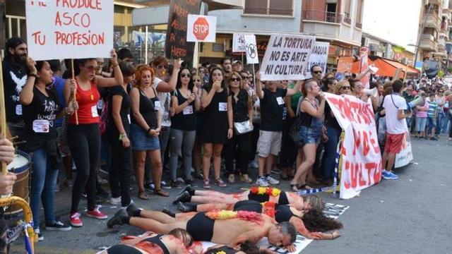 Concentración antitaurina en Abarán del año pasado
