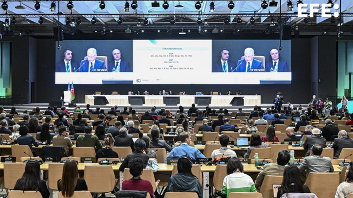 Reunión plenaria de la Conferencia de las Naciones Unidas sobre Cambio Climático COP29, en Bakú.
