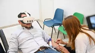 Cuando el miedo a las agujas y la sangre se diluye tras unas gafas en Elche