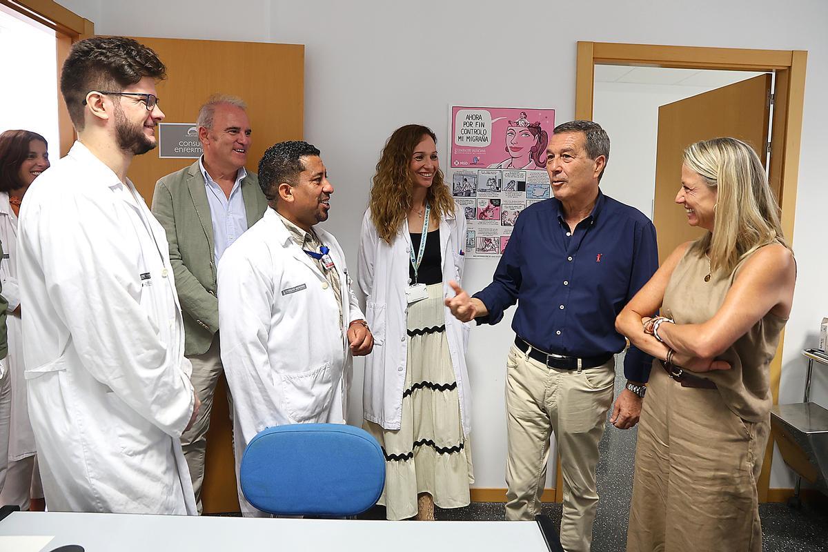 El conseller Marciano Gómez visita junto a la alcaldesa Paz Carceller el consultorio auxiliar de Puçol.