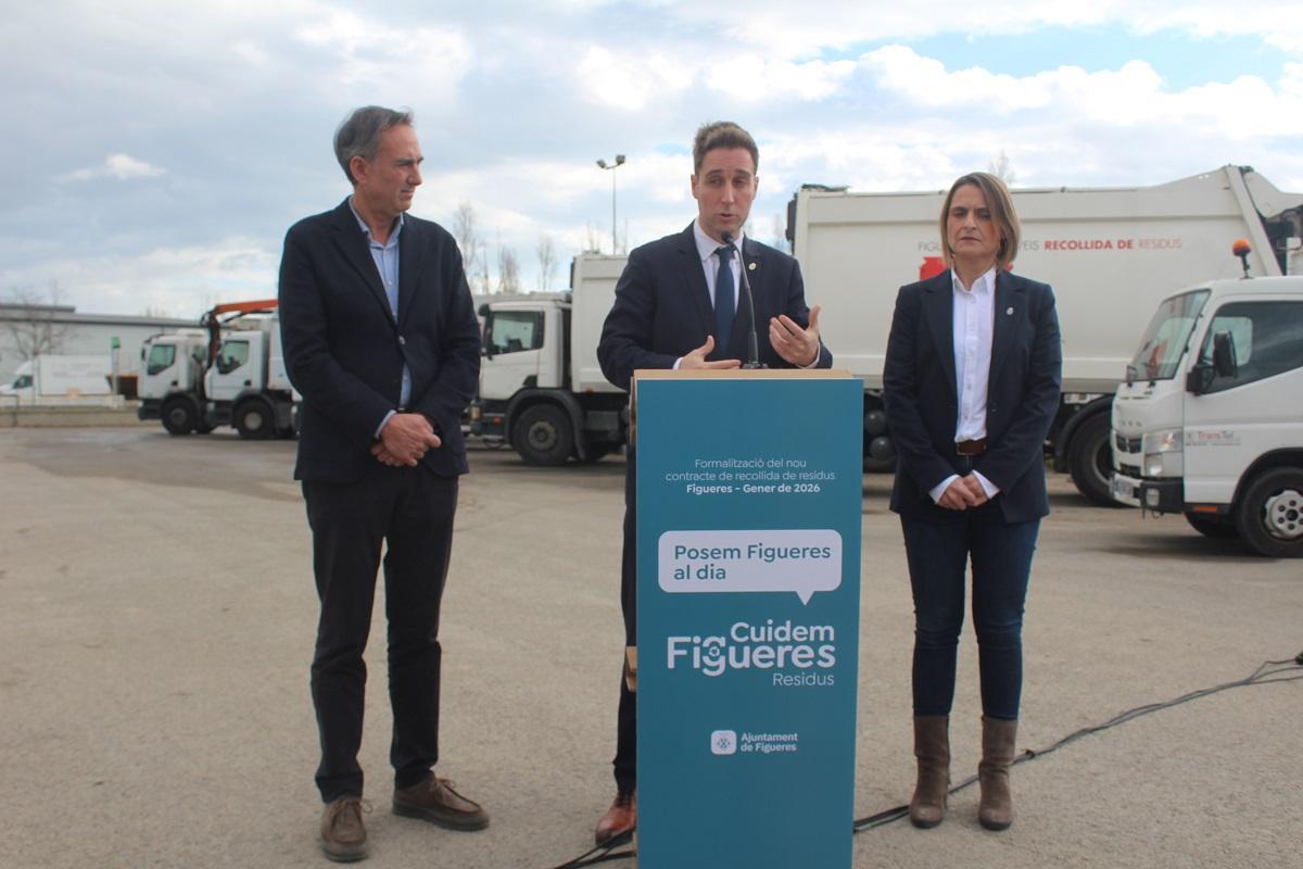 Jordi Masquef amb Came Martínez i Salvador Martí presentant el nou servei