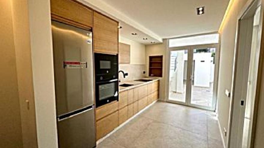 395.000 € Venta de piso en Amanecer (Palma de Mallorca) 120 m2, 3 habitaciones, 2 baños, 3.292 €/m2...