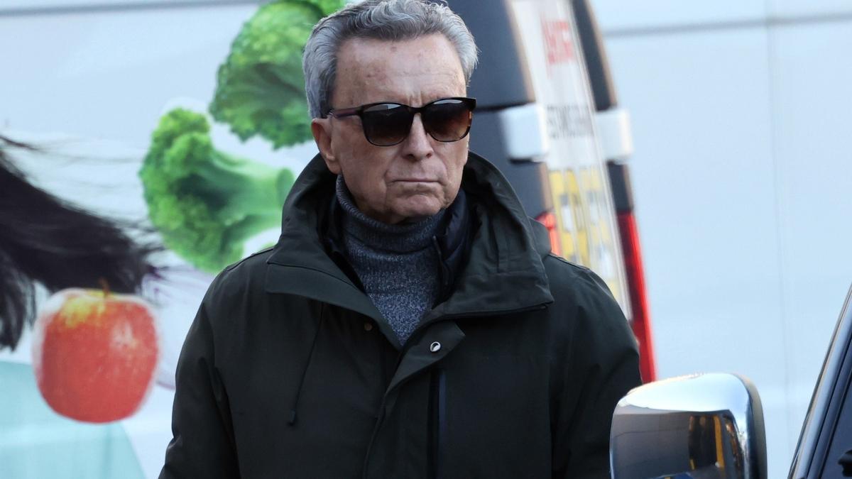 Ortega Cano abandona su casa