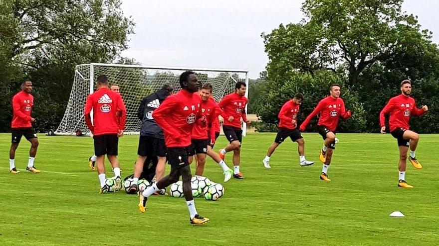 Entrenamiento del Celta en Inglaterra. // @RCCelta