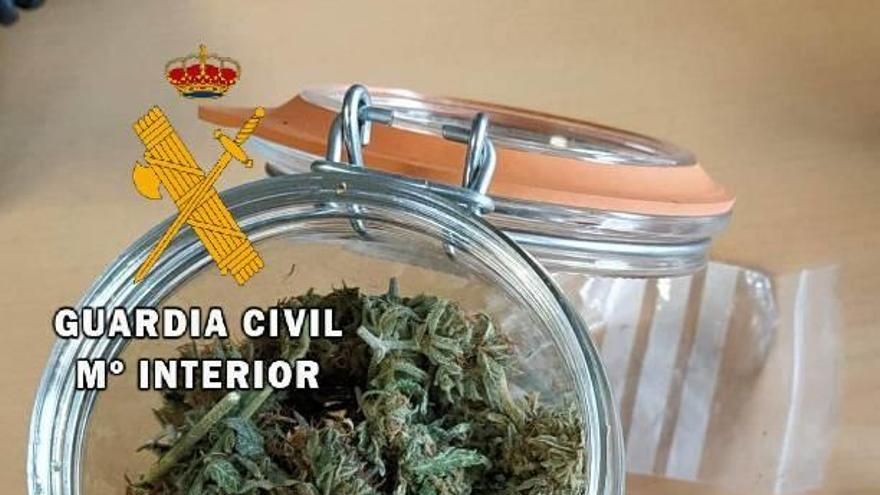 Marihuana incautada al conductor pillado a 186 por hora en la Autovía de Grado.