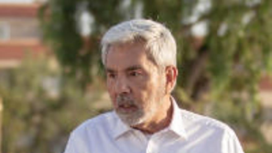 José Miguel Rodríguez Fraga ha vivido 32 de sus 72 años como alcalde de Adeje.