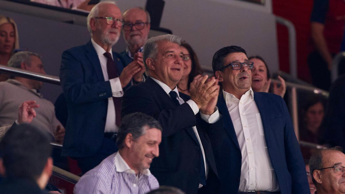 Laporta estuvo en el Palau y ahora debe tomar las riendas