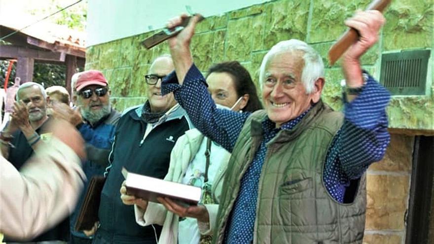 El palista Alejandro Vega García, primer galardonado con el &quot;Premio al mérito deportivo&quot; de Villaviciosa