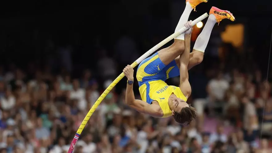Duplantis mejora en un centímetro su propio récord del mundo en salto con pértiga: 6,27 metros