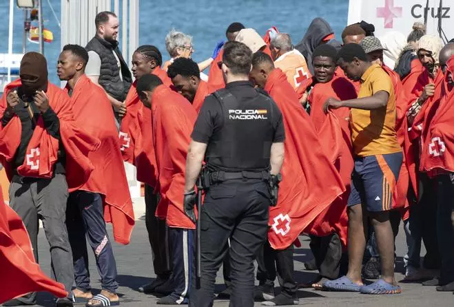 Rescate de 77 personas en aguas de Lanzarote el domingo 14 de junio de 2026